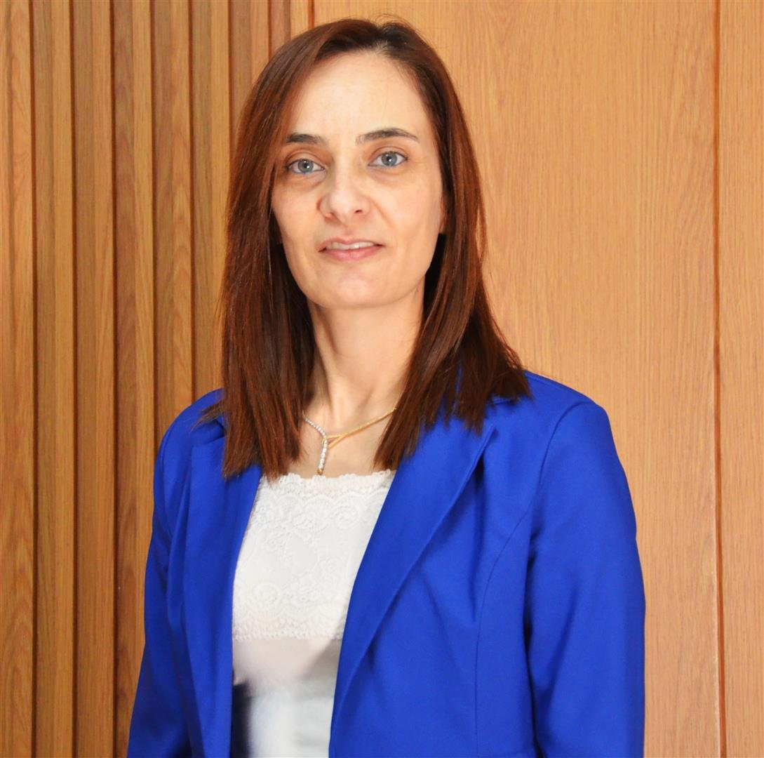 אימאן מדאח - ניהול משאבי אנוש במיקור חוץ